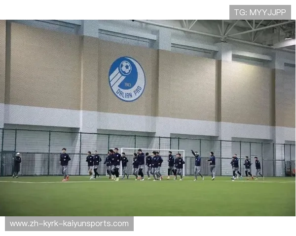 大连市一方足球俱乐部2023年中超联赛表现解析